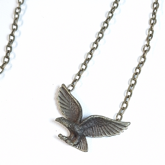 Unisex Pewter Hawk Pendant Chain Link Necklace - Picture 4 of 10